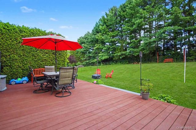20 Fieldstone Boulevard, Wappingers Falls, NY 12590
