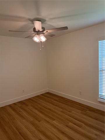 3708 N Wiley Drive, Siloam Springs, AR 72761