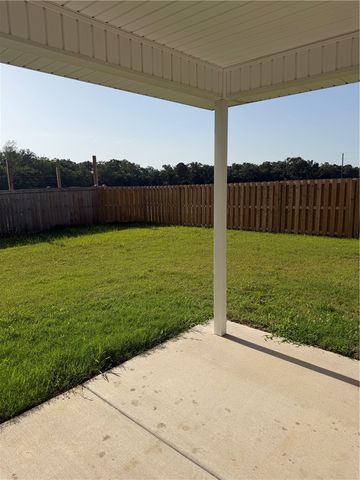 3708 N Wiley Drive, Siloam Springs, AR 72761