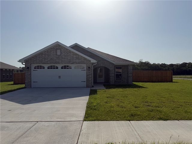 3708 N Wiley Drive, Siloam Springs, AR 72761