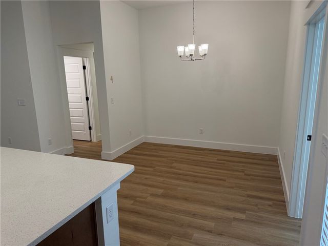 3708 N Wiley Drive, Siloam Springs, AR 72761