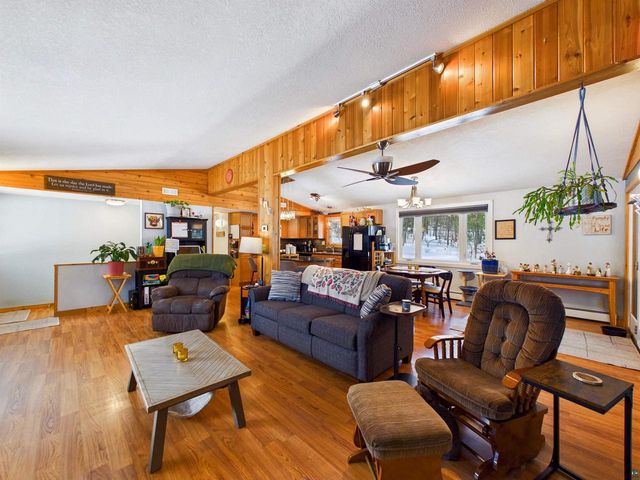 10719 N Oak Ridge Dr, Hayward, WI 54843