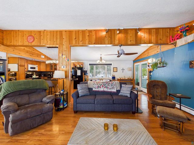 10719 N Oak Ridge Dr, Hayward, WI 54843