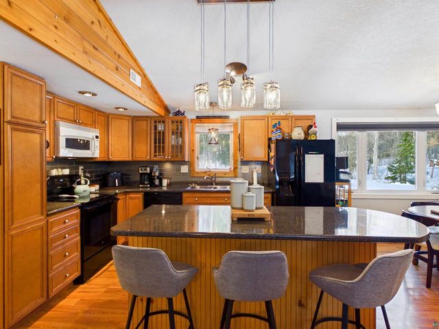 10719 N Oak Ridge Dr, Hayward, WI 54843