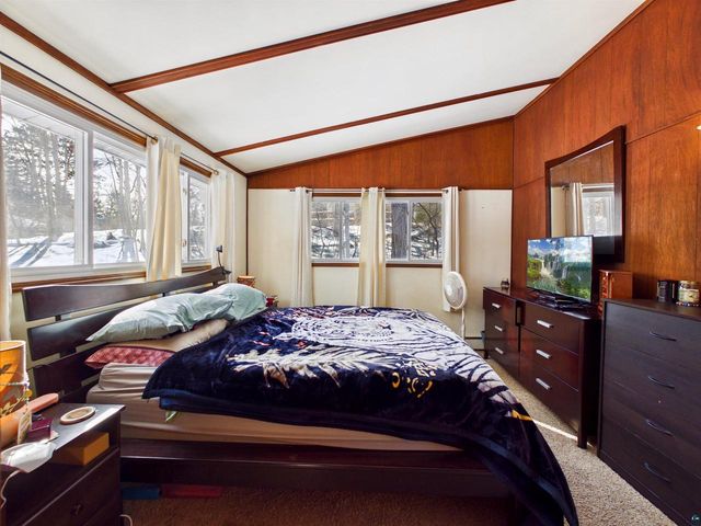 10719 N Oak Ridge Dr, Hayward, WI 54843