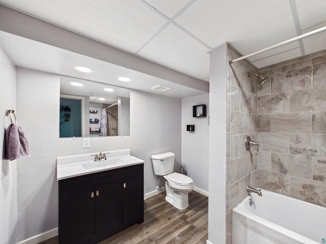 10719 N Oak Ridge Dr, Hayward, WI 54843