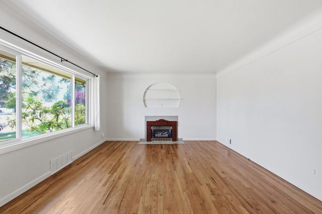 511 W Columbia Ave, Spokane, WA 99205