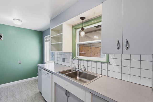 511 W Columbia Ave, Spokane, WA 99205