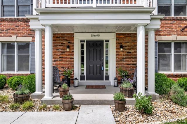 15049 Manor Creek Drive, Chesterfield, MO 63017