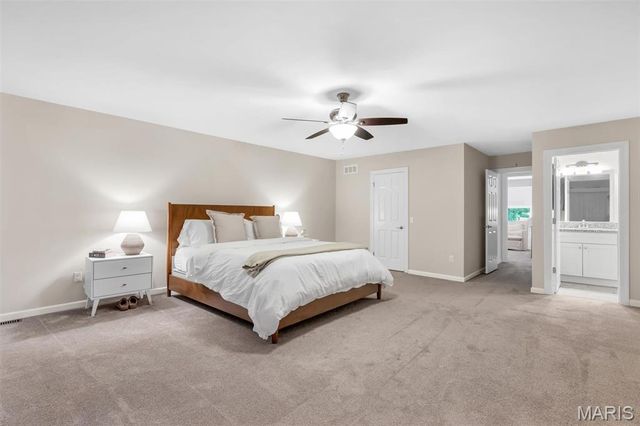 15049 Manor Creek Drive, Chesterfield, MO 63017