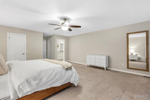 15049 Manor Creek Drive, Chesterfield, MO 63017