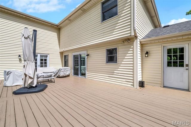 15049 Manor Creek Drive, Chesterfield, MO 63017