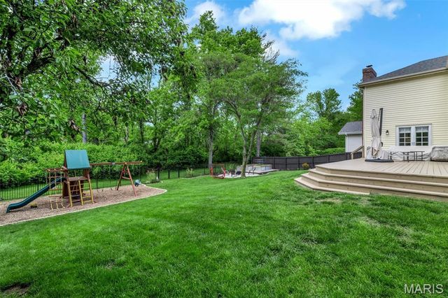15049 Manor Creek Drive, Chesterfield, MO 63017