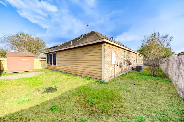 2102 Indian Clearing Trail, Rosenberg, TX 77471