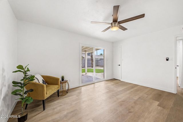 665 W ENID Avenue, Mesa, AZ 85210