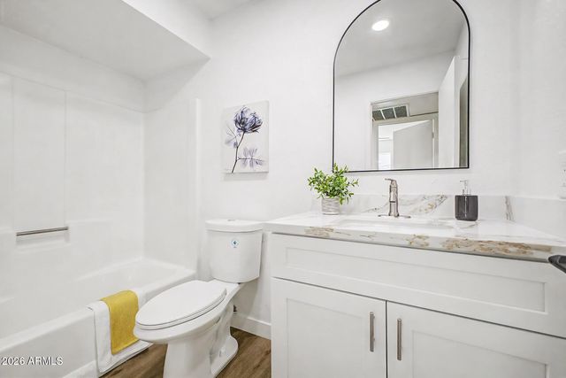665 W ENID Avenue, Mesa, AZ 85210
