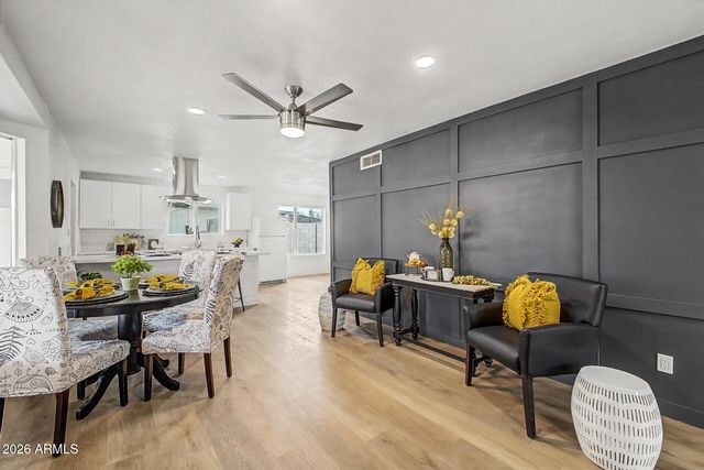 665 W ENID Avenue, Mesa, AZ 85210
