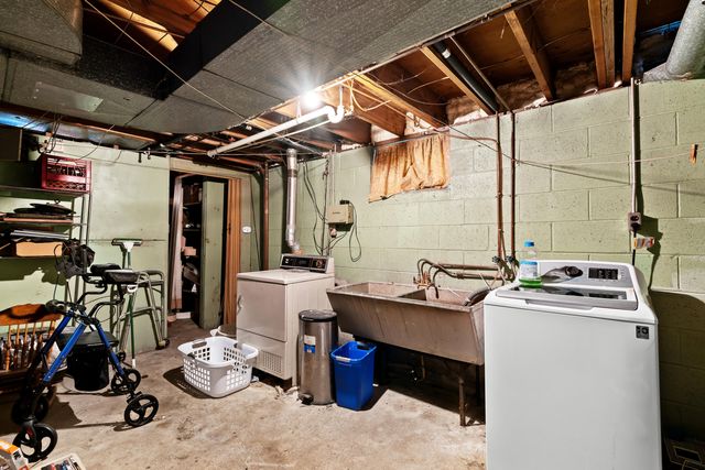 1814 McPhail Street, Flint, MI 48503