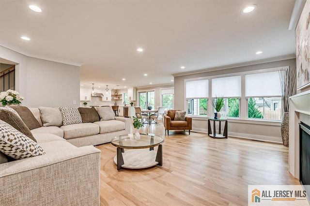 569 Riverside Drive, Princeton, NJ 08540