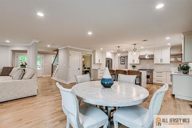 569 Riverside Drive, Princeton, NJ 08540