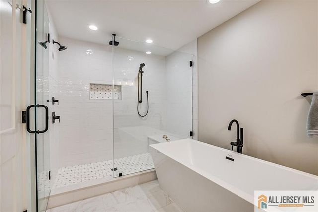 569 Riverside Drive, Princeton, NJ 08540