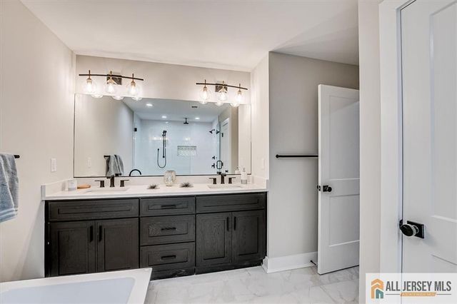 569 Riverside Drive, Princeton, NJ 08540