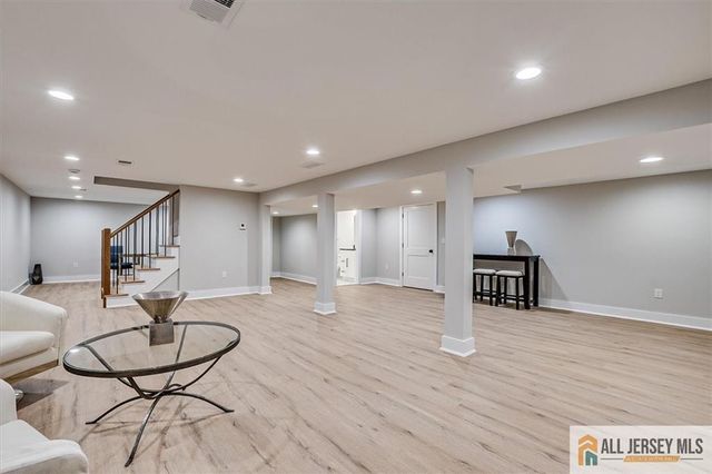 569 Riverside Drive, Princeton, NJ 08540