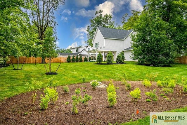 569 Riverside Drive, Princeton, NJ 08540