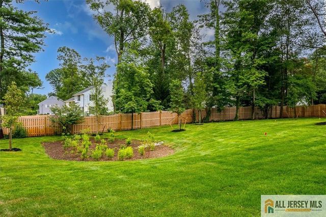 569 Riverside Drive, Princeton, NJ 08540