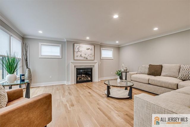 569 Riverside Drive, Princeton, NJ 08540