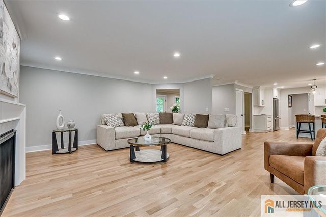 569 Riverside Drive, Princeton, NJ 08540