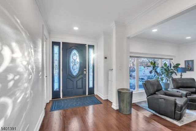 33 Highland Ave, Maplewood Twp., NJ 07040