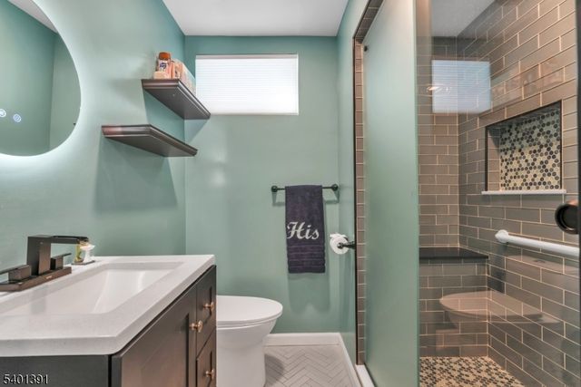 33 Highland Ave, Maplewood Twp., NJ 07040