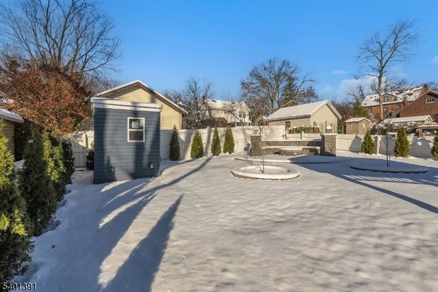 33 Highland Ave, Maplewood Twp., NJ 07040