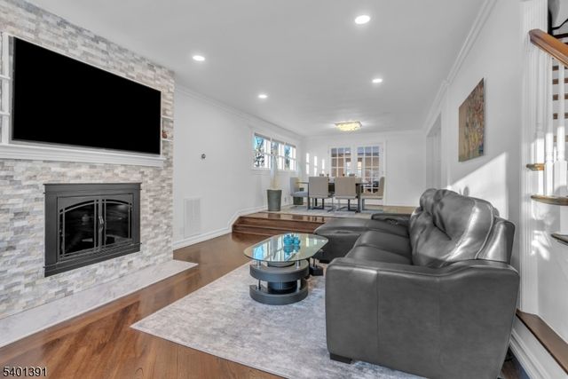 33 Highland Ave, Maplewood Twp., NJ 07040