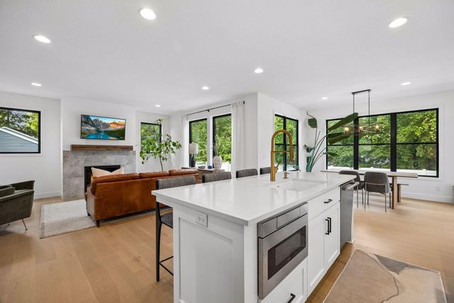 18806 South Lane, Minnetonka, MN 55345