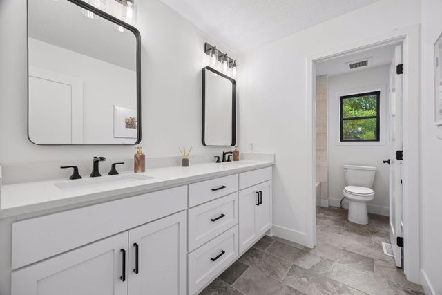 18806 South Lane, Minnetonka, MN 55345