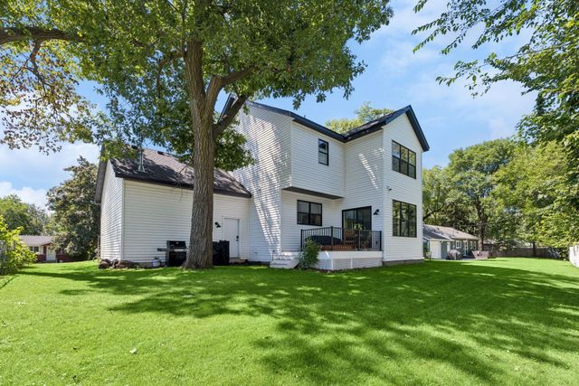 18806 South Lane, Minnetonka, MN 55345