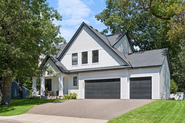 18806 South Lane, Minnetonka, MN 55345