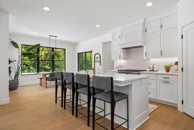 18806 South Lane, Minnetonka, MN 55345