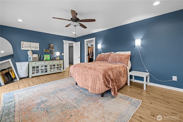 492 Ensign Avenue NW, Ocean Shores, WA 98569