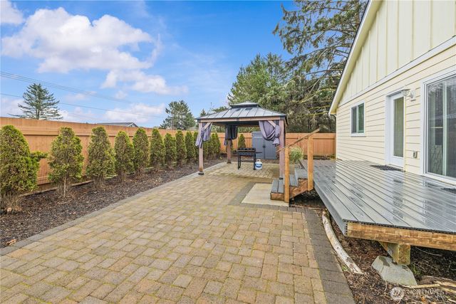 492 Ensign Avenue NW, Ocean Shores, WA 98569