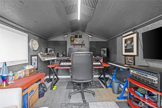 492 Ensign Avenue NW, Ocean Shores, WA 98569