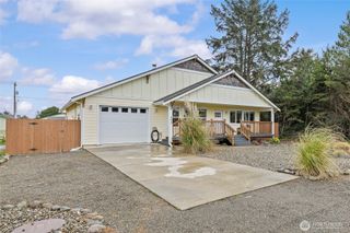 492 Ensign Avenue NW, Ocean Shores, WA 98569