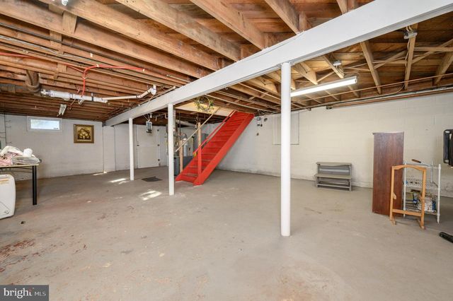 4 HICKORY HILL DR, Ewing, NJ 08618