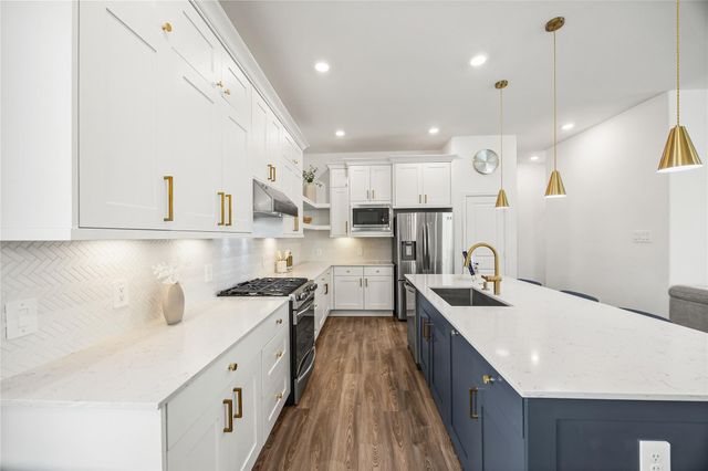 35425 Woodtrace Circle, Pinehurst, TX 77362