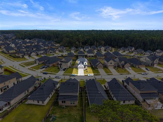 35425 Woodtrace Circle, Pinehurst, TX 77362