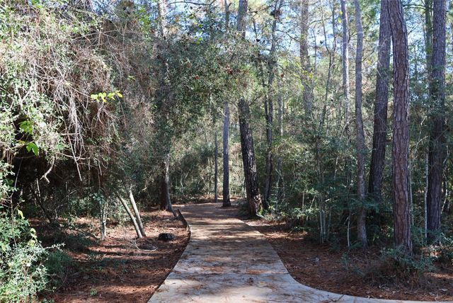 35425 Woodtrace Circle, Pinehurst, TX 77362