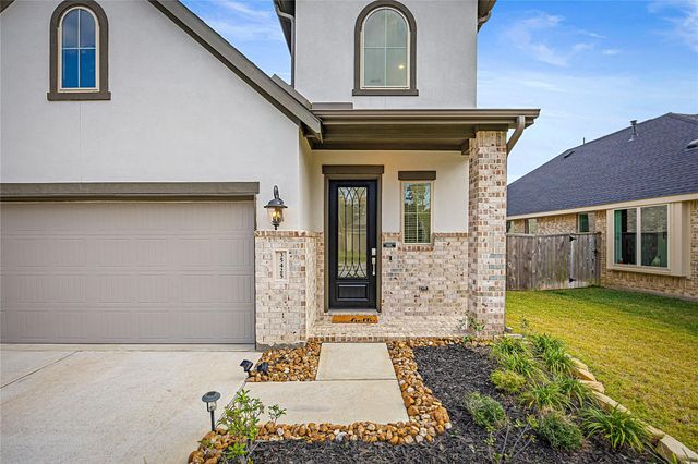 35425 Woodtrace Circle, Pinehurst, TX 77362