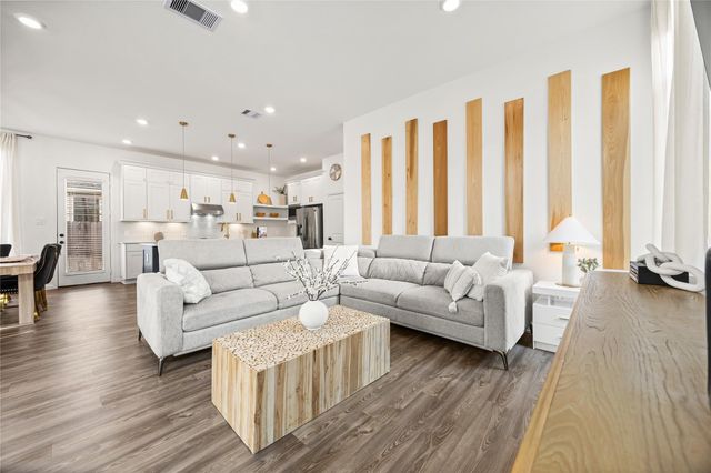 35425 Woodtrace Circle, Pinehurst, TX 77362